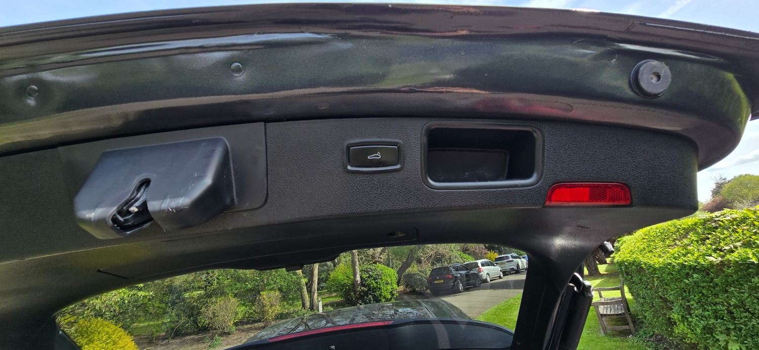 Used Porsche Macan 2018 for sale - 78209847: Photo 51