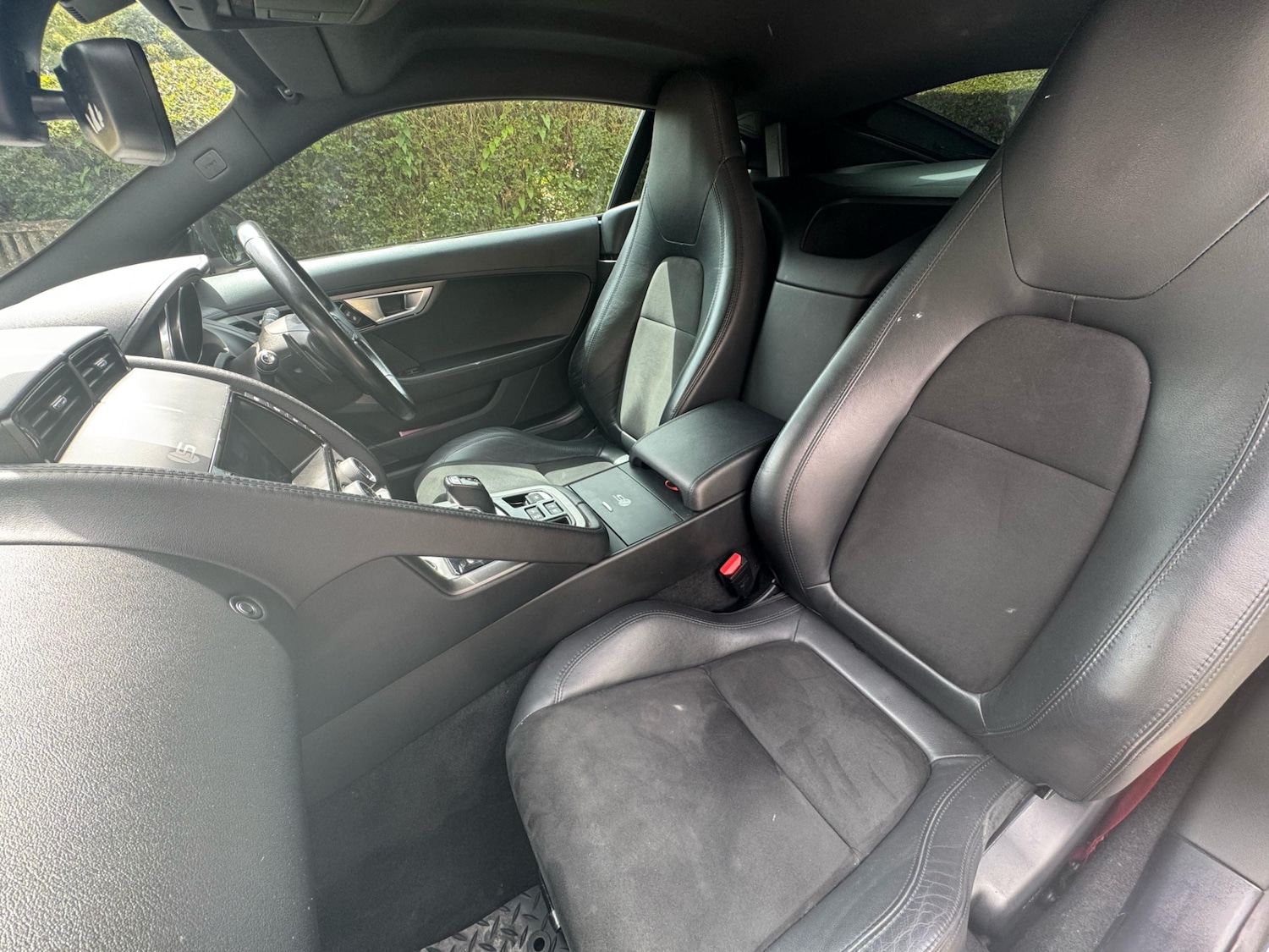 Used Jaguar F-Type 2015 for sale - 77198078: Photo 10