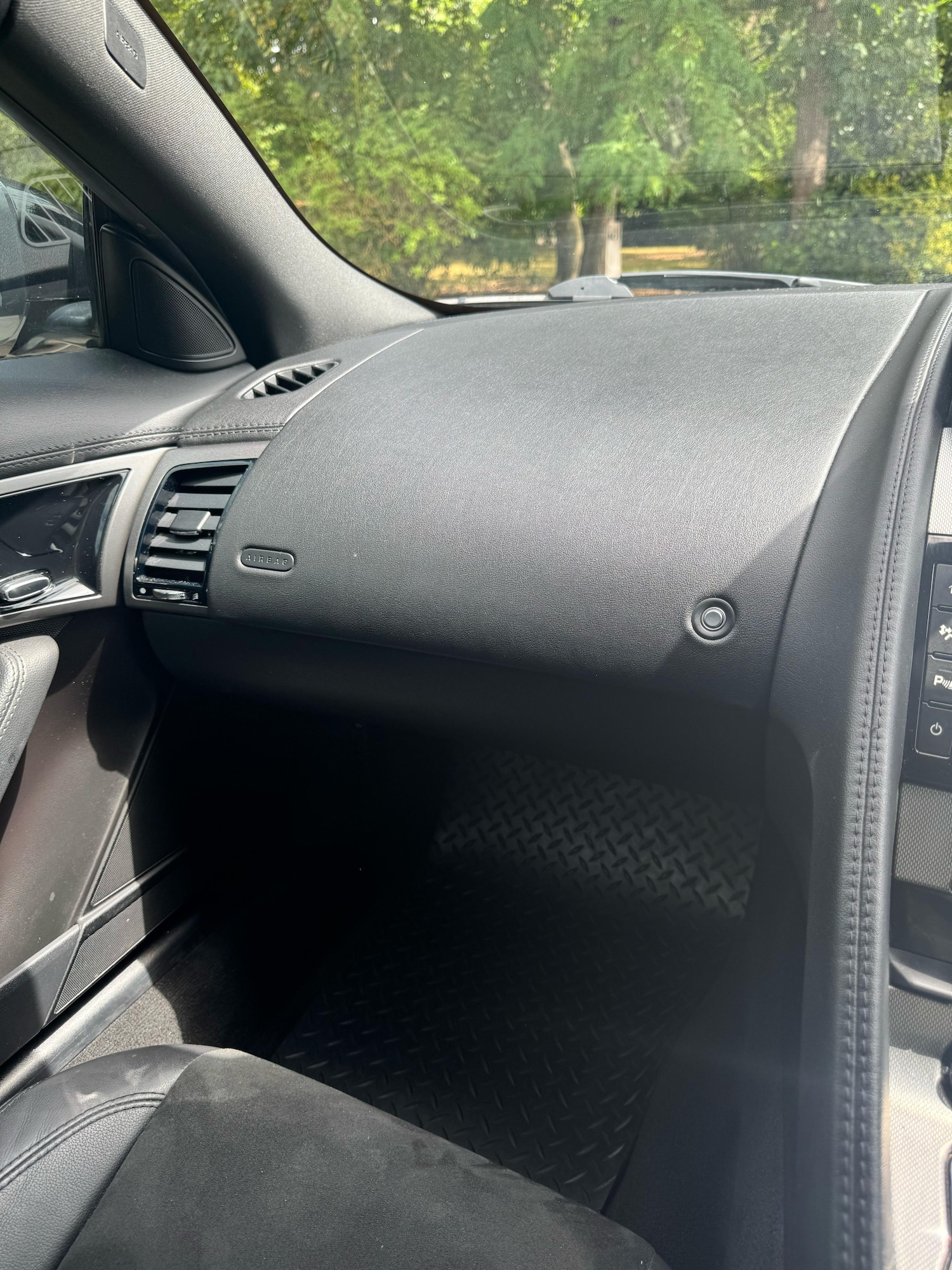 Used Jaguar F-Type 2015 for sale - 77198078: Photo 25