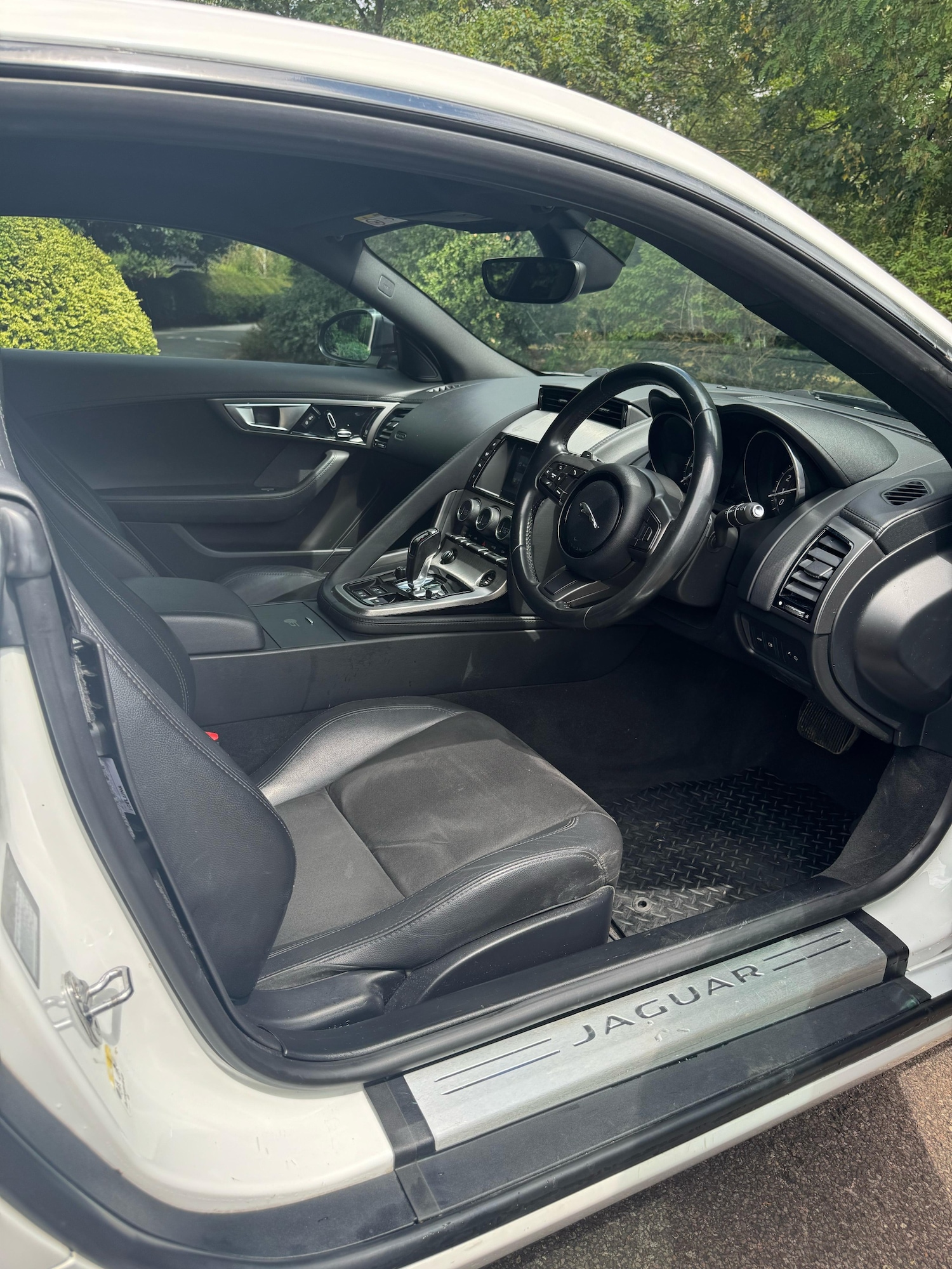 Used Jaguar F-Type 2015 for sale - 77198078: Photo 35