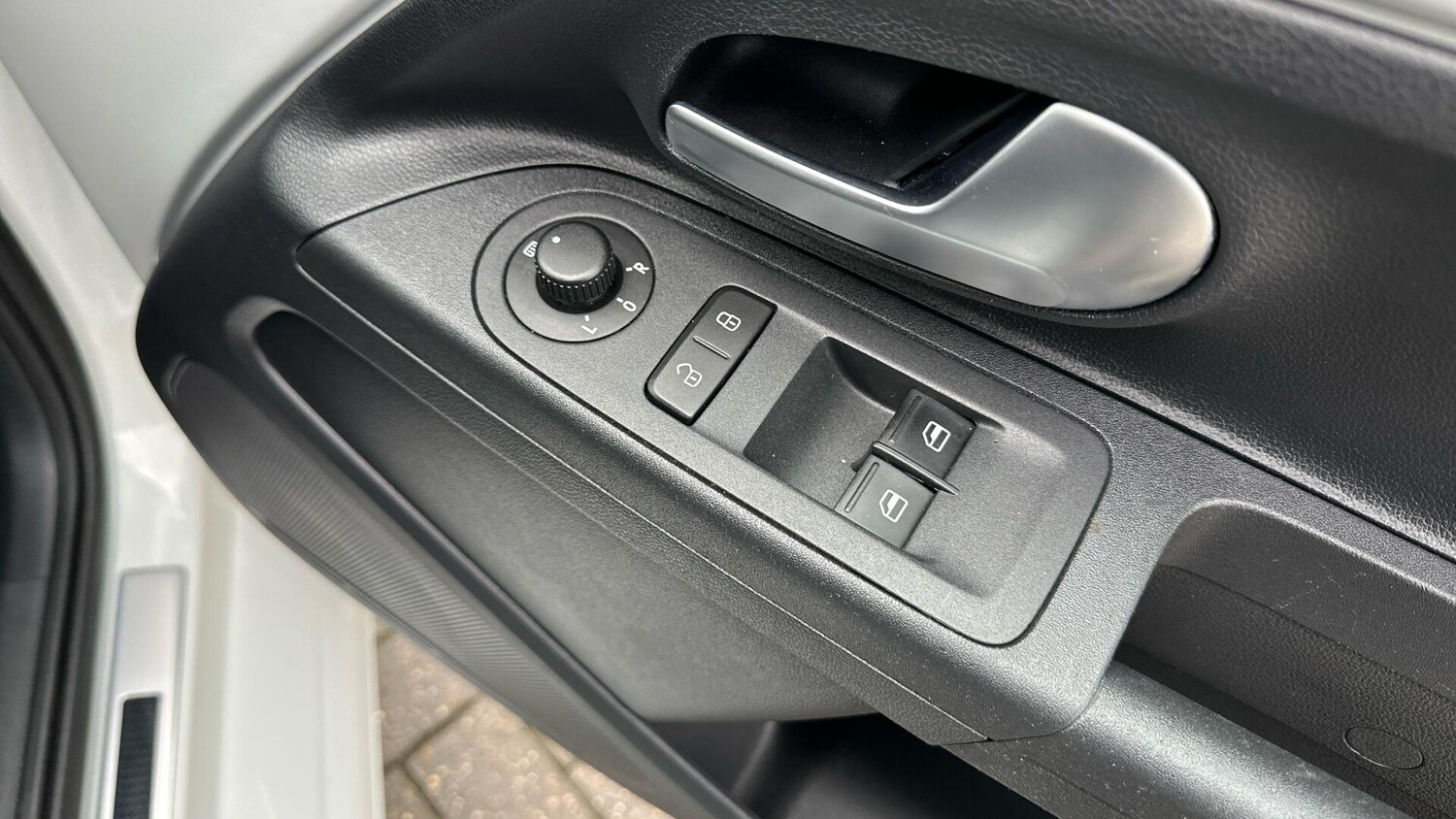 Used Volkswagen up! 2018 for sale - 77672869: Photo 24