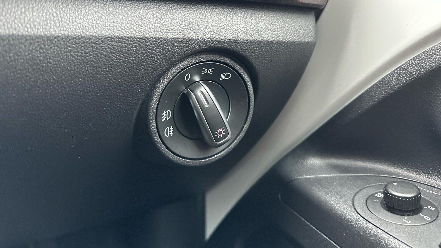 Used Volkswagen up! 2018 for sale - 77672869: Photo 25