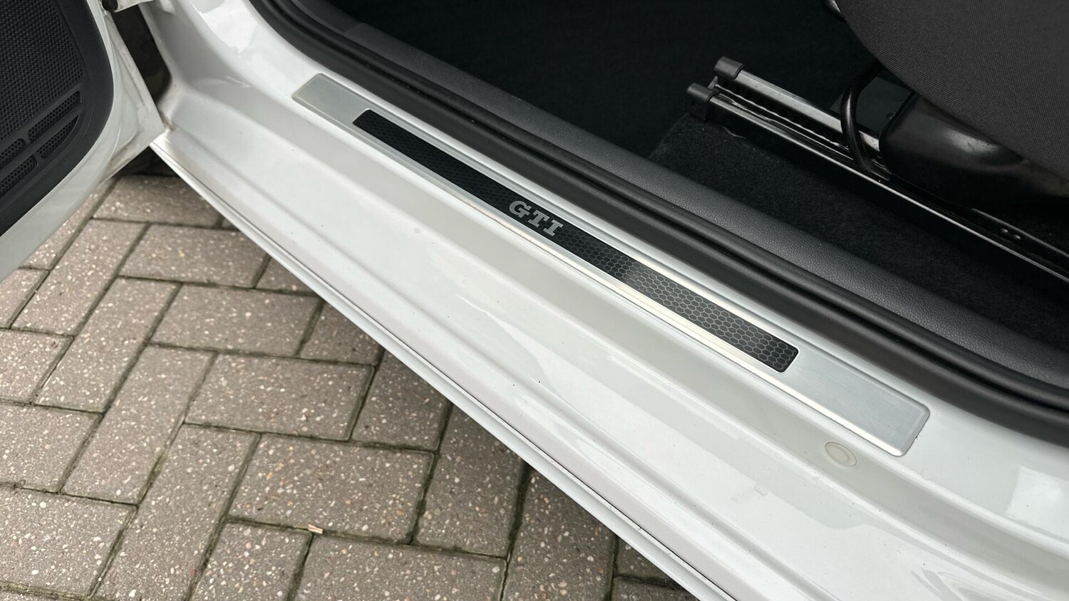 Used Volkswagen up! 2018 for sale - 77672869: Photo 43