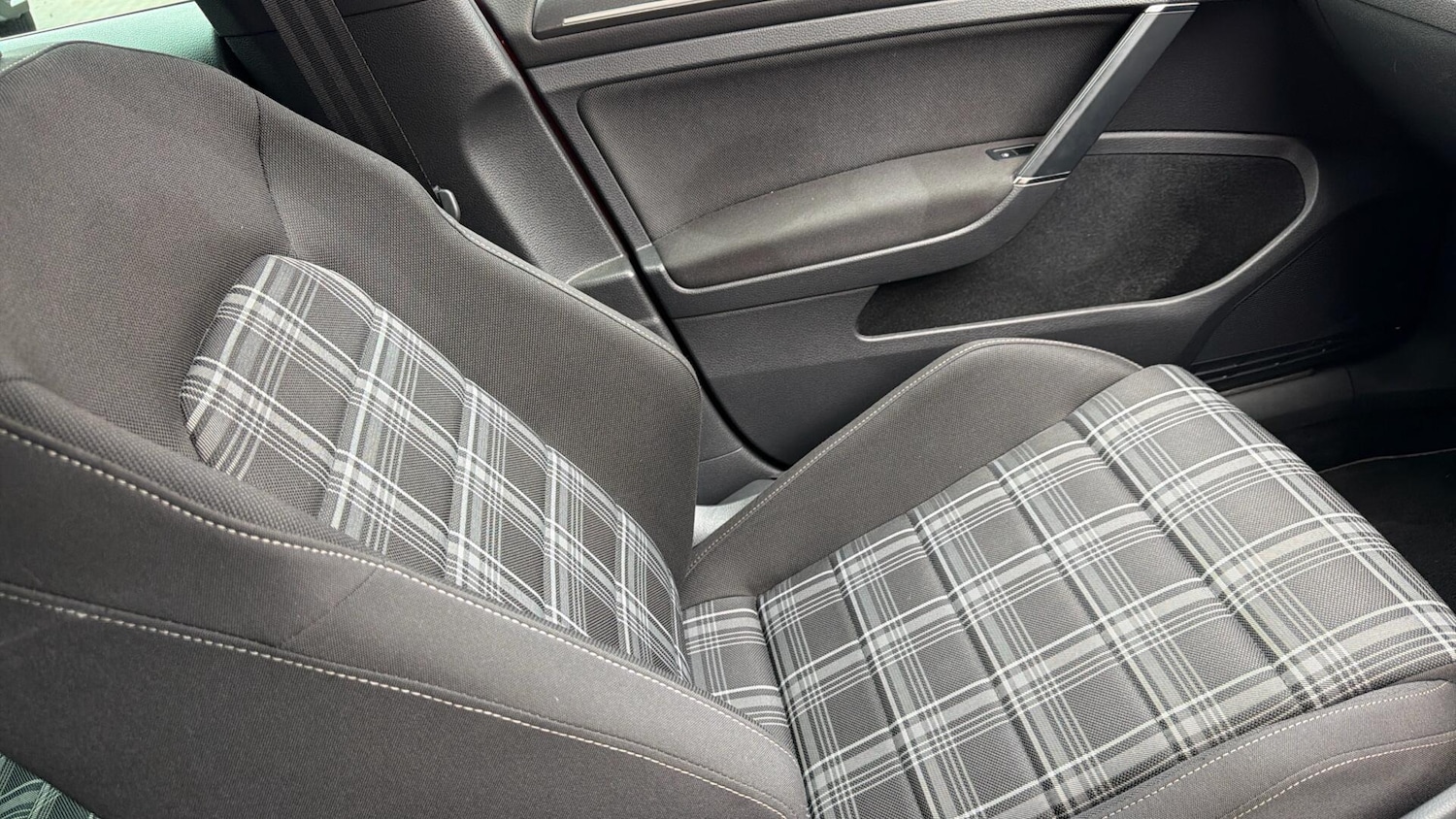 Used Volkswagen Golf 2018 for sale - 76409528: Photo 15