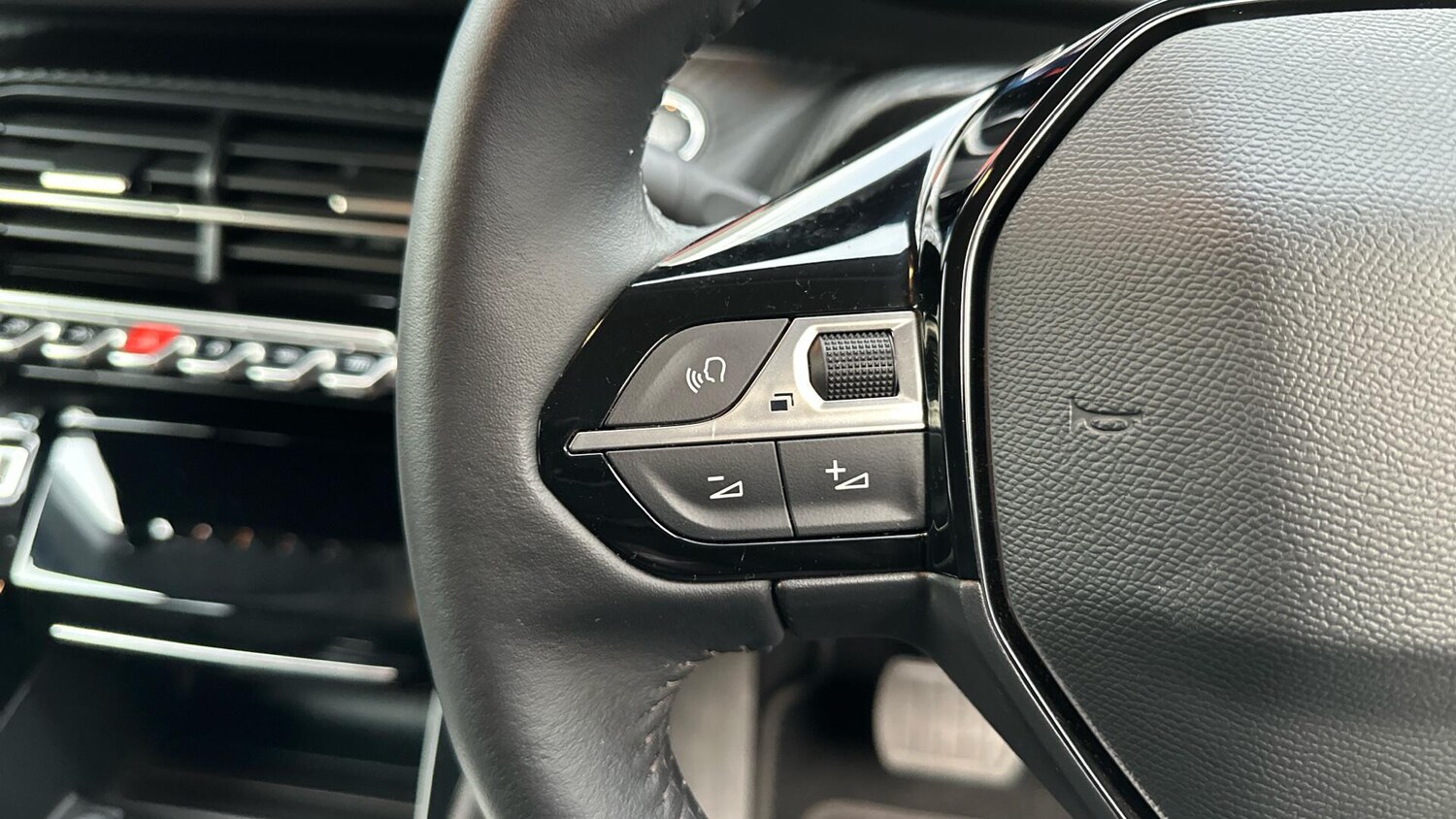 Used Peugeot 208 2022 for sale - 77672887: Photo 28