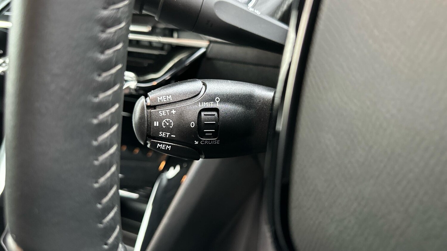 Used Peugeot 208 2022 for sale - 77672887: Photo 30