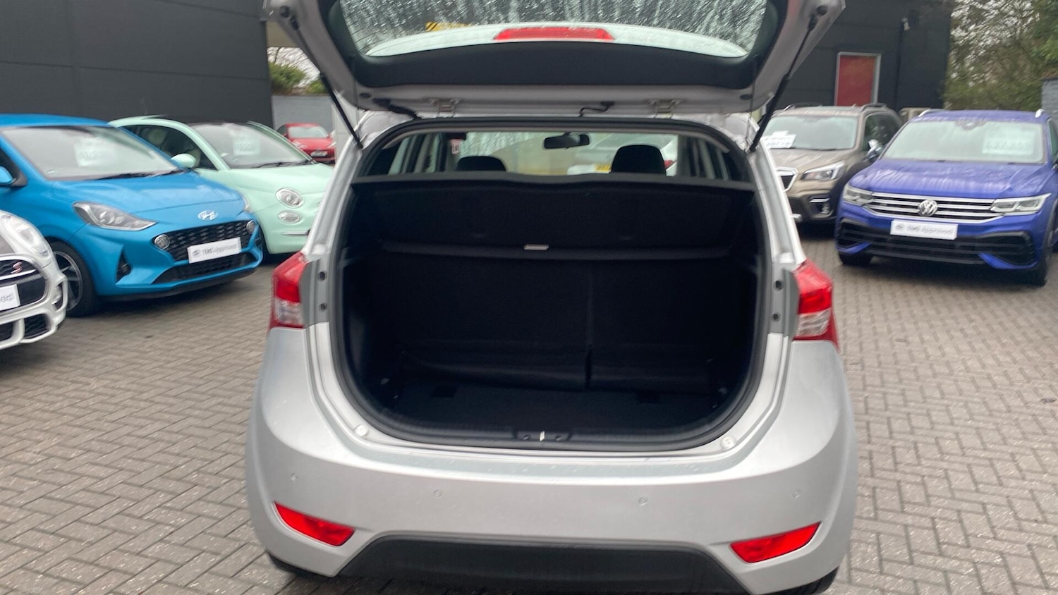 Used Hyundai Ix20 2018 for sale - 76824550: Photo 8