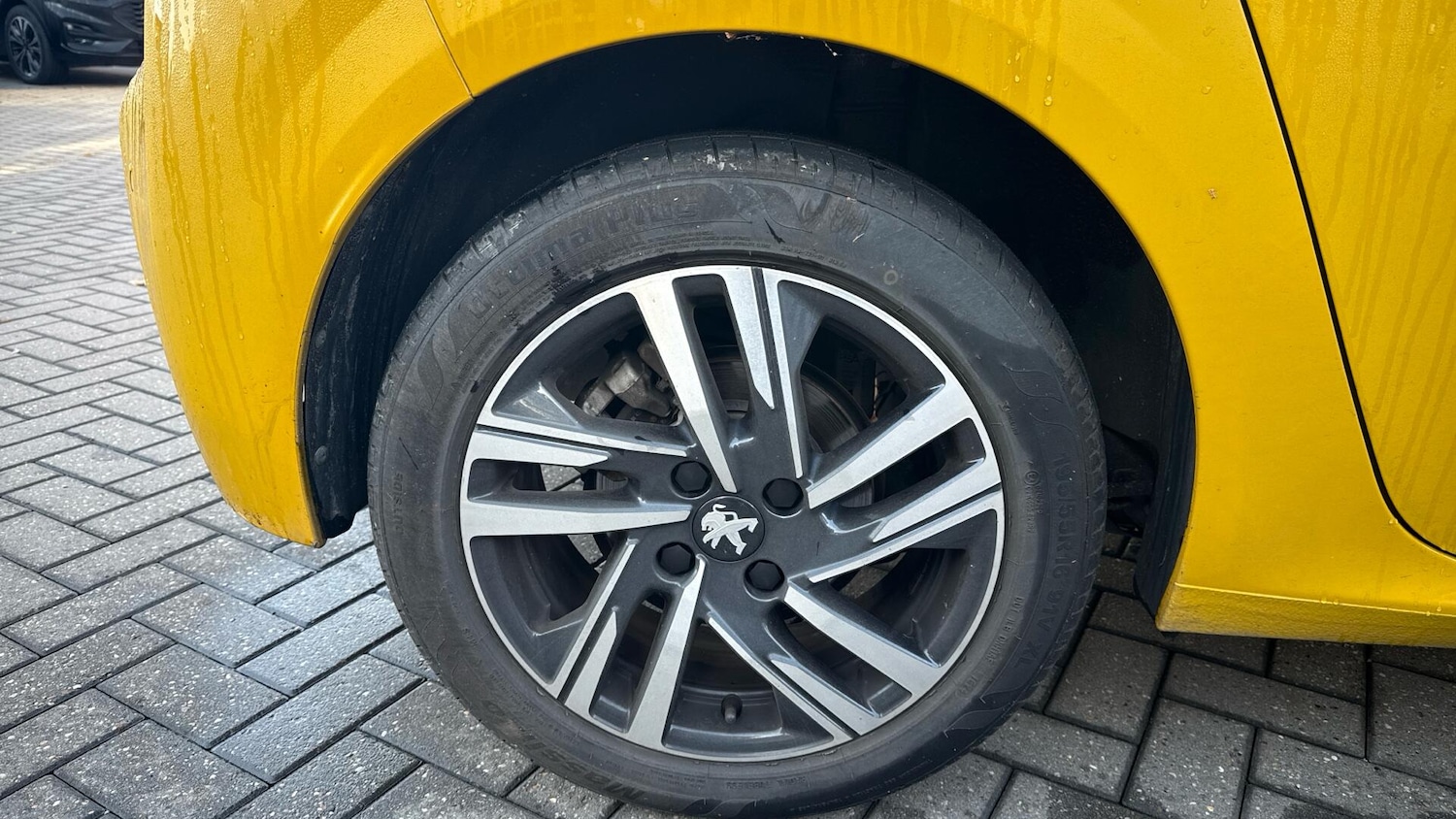 Used Peugeot 208 2023 for sale - 76408630: Photo 5