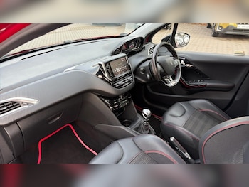 Used Peugeot 208 2019 for sale - 76408994: Photo