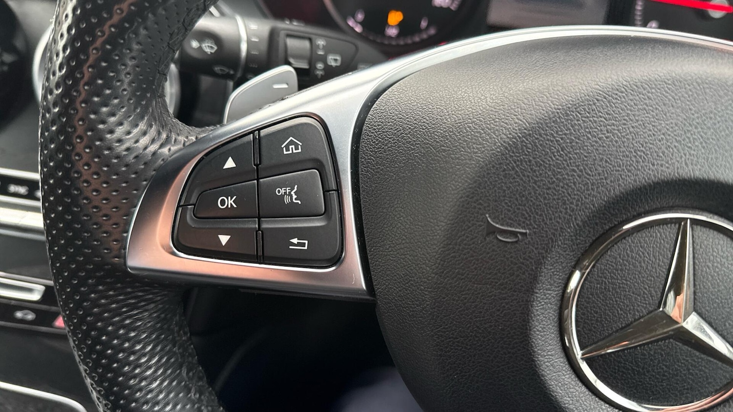 Used Mercedes-Benz GLC 2017 for sale - 77109227: Photo 16