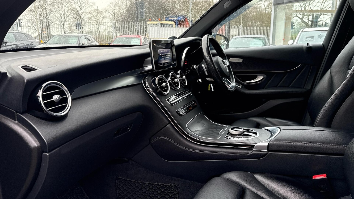 Used Mercedes-Benz GLC 2017 for sale - 77109227: Photo 3