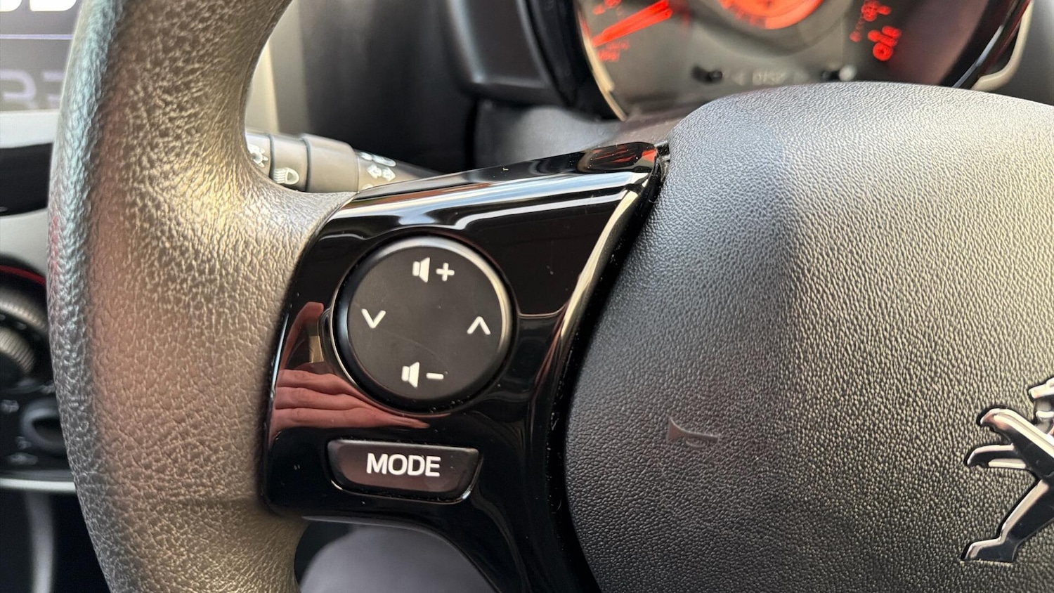 Used Peugeot 108 2018 for sale - 77109381: Photo 26