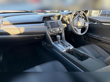 Used Honda Civic 2018 for sale - 76585477: Photo