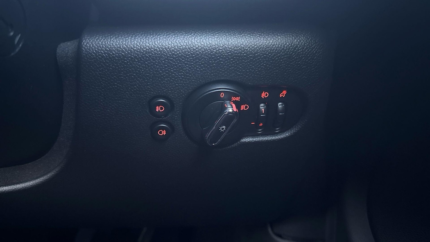 Used MINI Hatch 2018 for sale - 76824588: Photo 18