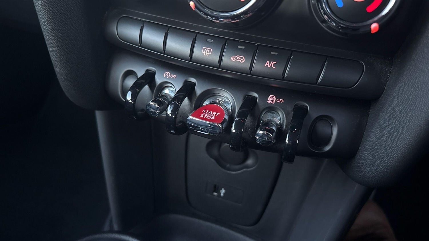 Used MINI Hatch 2018 for sale - 76824588: Photo 23