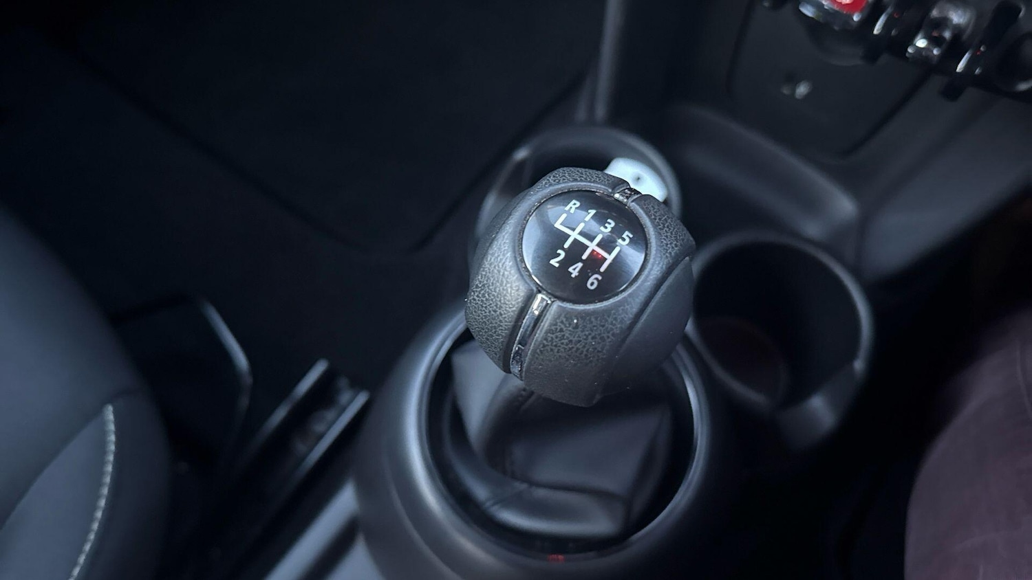 Used MINI Hatch 2018 for sale - 76824588: Photo 24