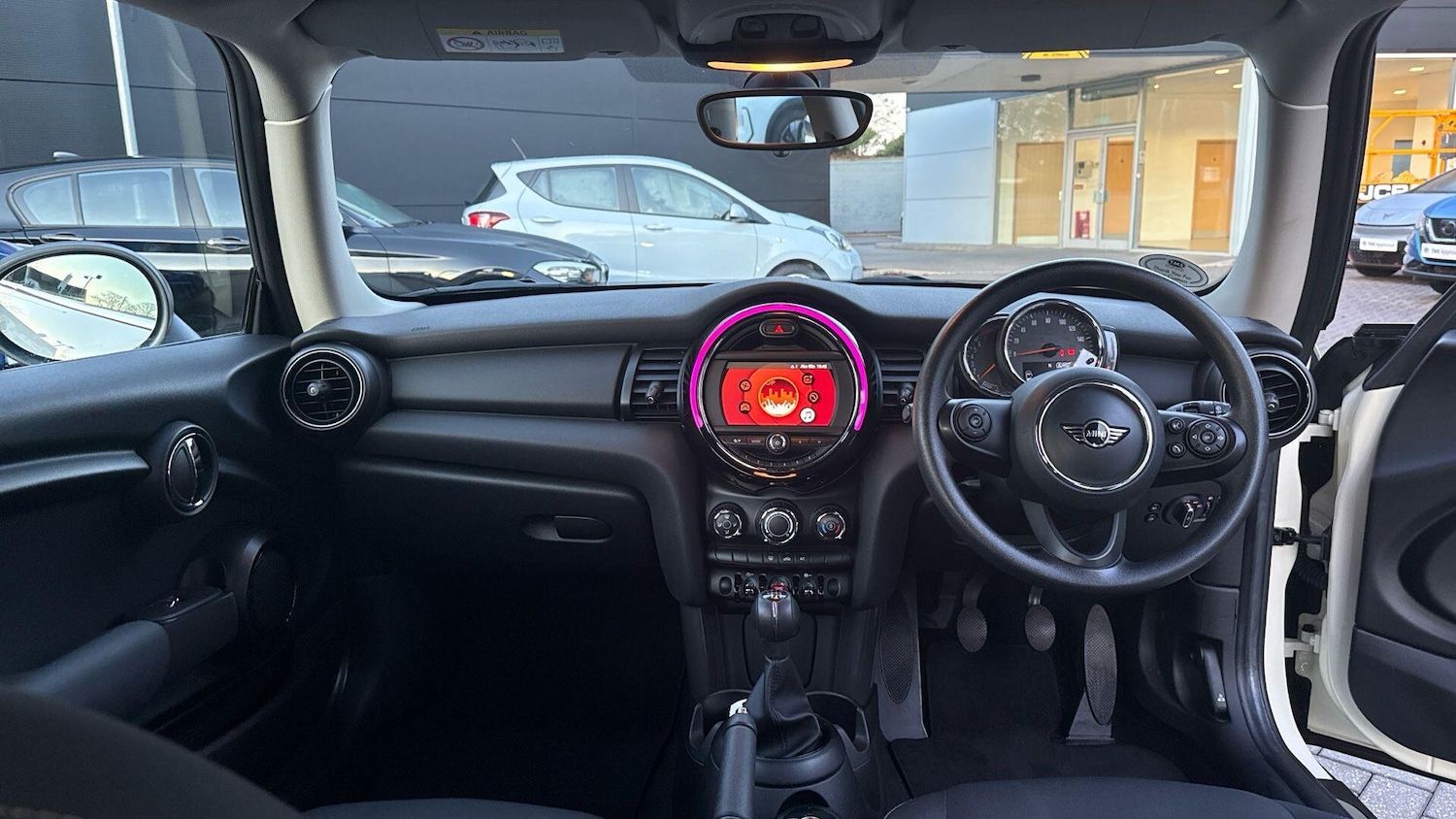 Used MINI Hatch 2018 for sale - 76824588: Photo 5