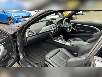 Used BMW 4 Series 2018 for sale - 77672877: Photo