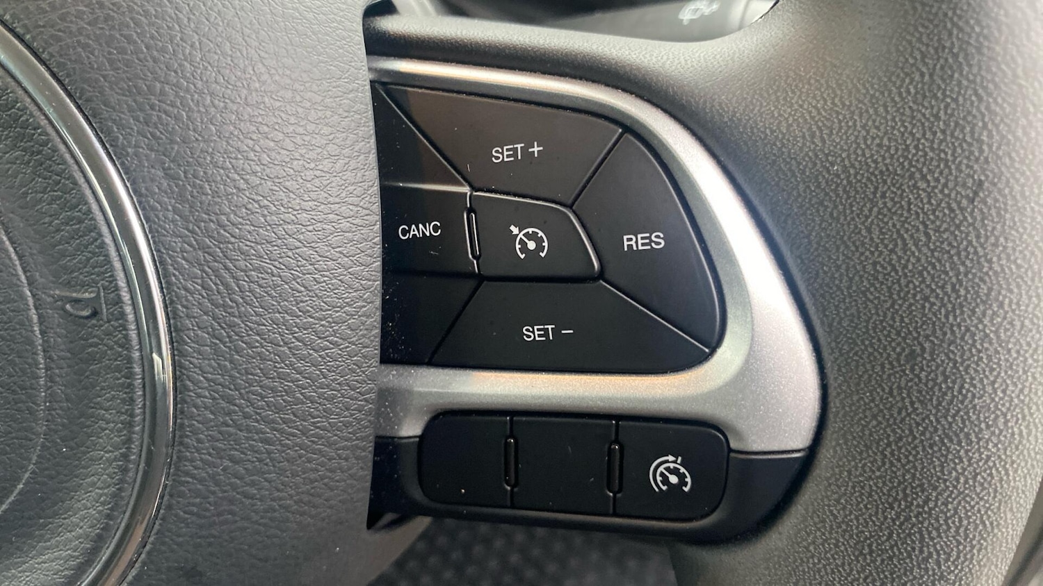 Used Jeep Renegade 2023 for sale - 77029706: Photo 11