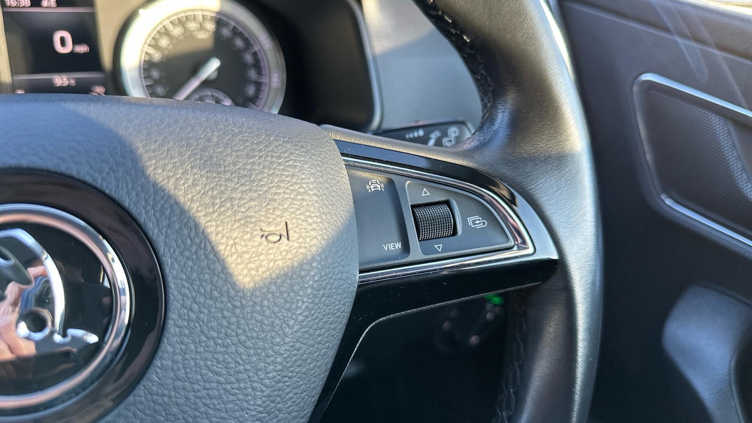 Used Skoda Karoq 2018 for sale - 77799006: Photo 25