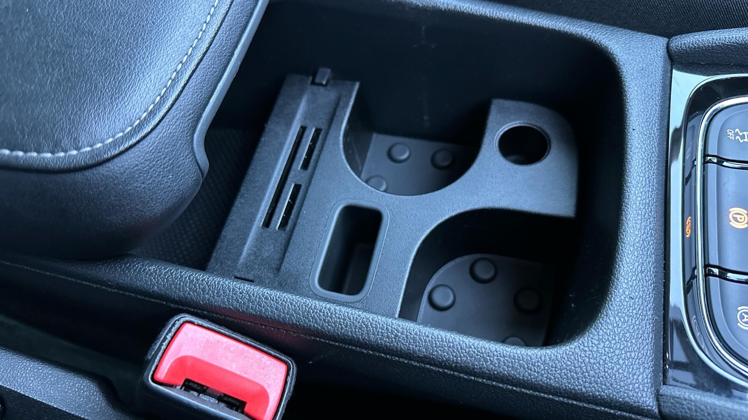 Used Skoda Karoq 2018 for sale - 77799006: Photo 34