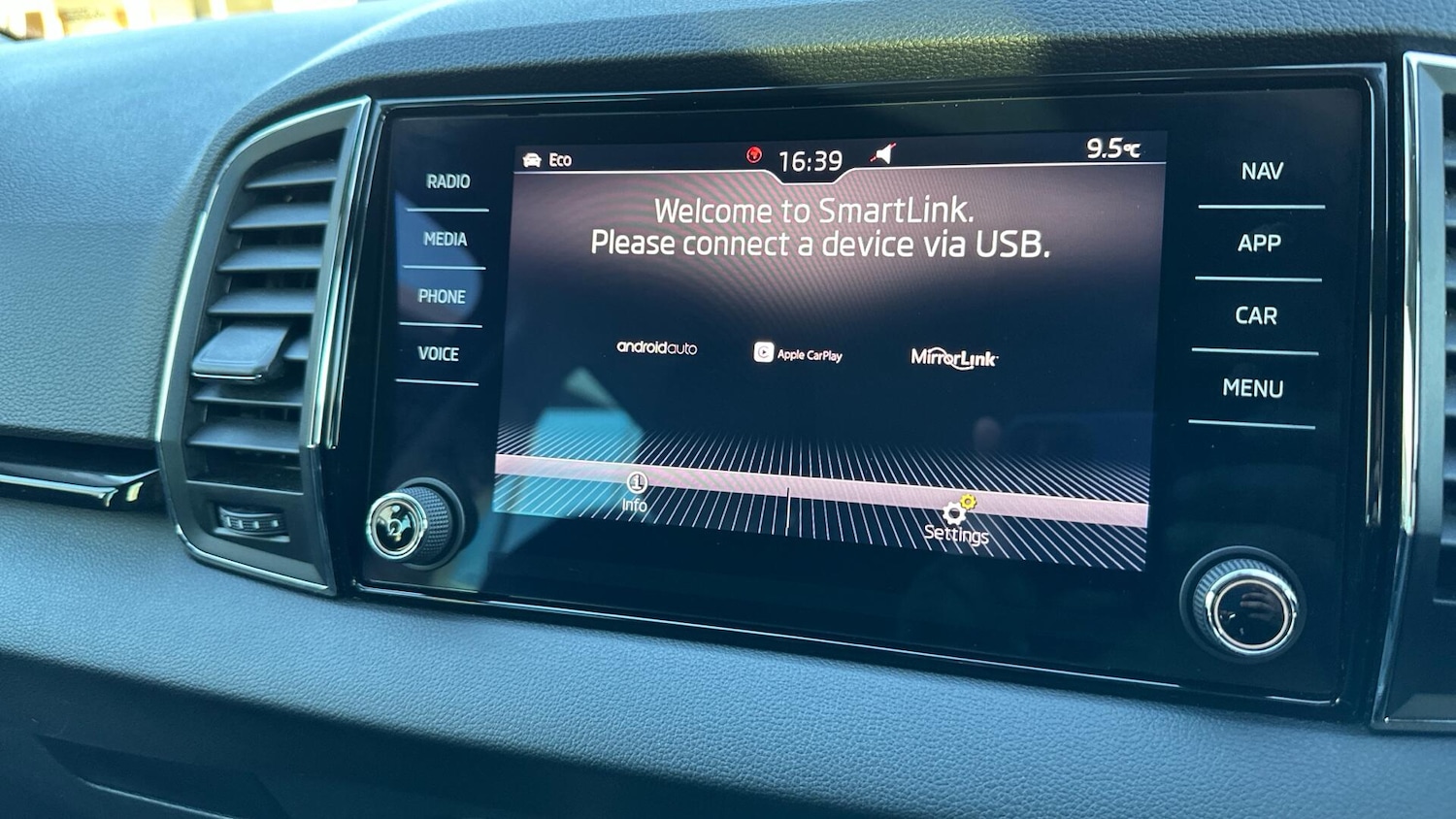 Used Skoda Karoq 2018 for sale - 77799006: Photo 39