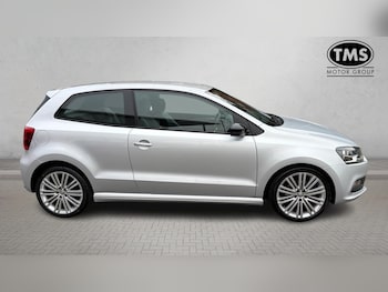 Used Volkswagen Polo 2017 for sale - 76499431: Photo