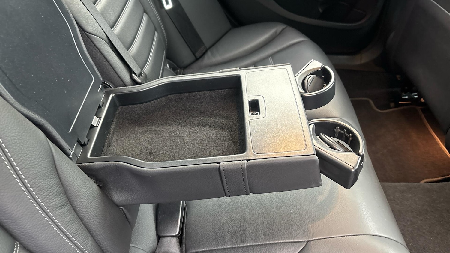 Used Mercedes-Benz C Class 2020 for sale - 77091494: Photo 38