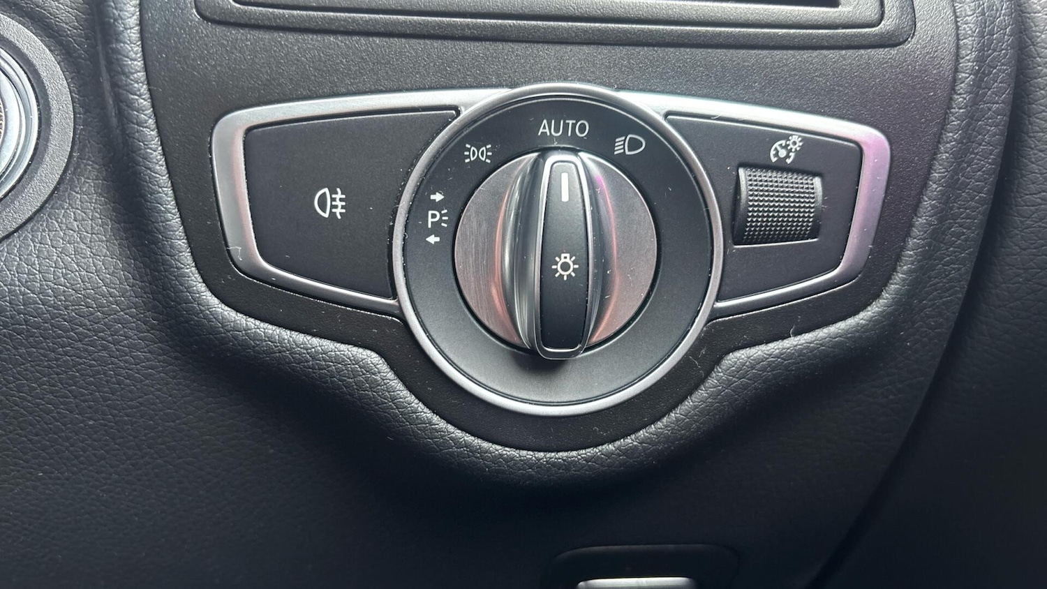 Used Mercedes-Benz GLC 2022 for sale - 77672855: Photo 20