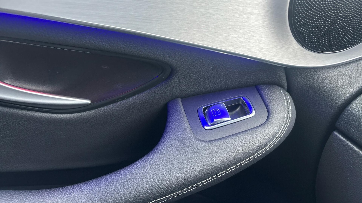 Used Mercedes-Benz GLC 2022 for sale - 77672855: Photo 27