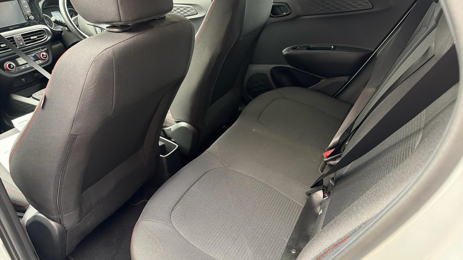 Used Hyundai i10 2022 for sale - 76423270: Photo 11