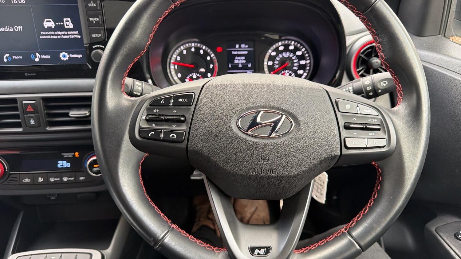 Used Hyundai i10 2022 for sale - 76423270: Photo 19