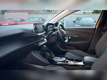 Used Peugeot 208 2023 for sale - 76964882: Photo