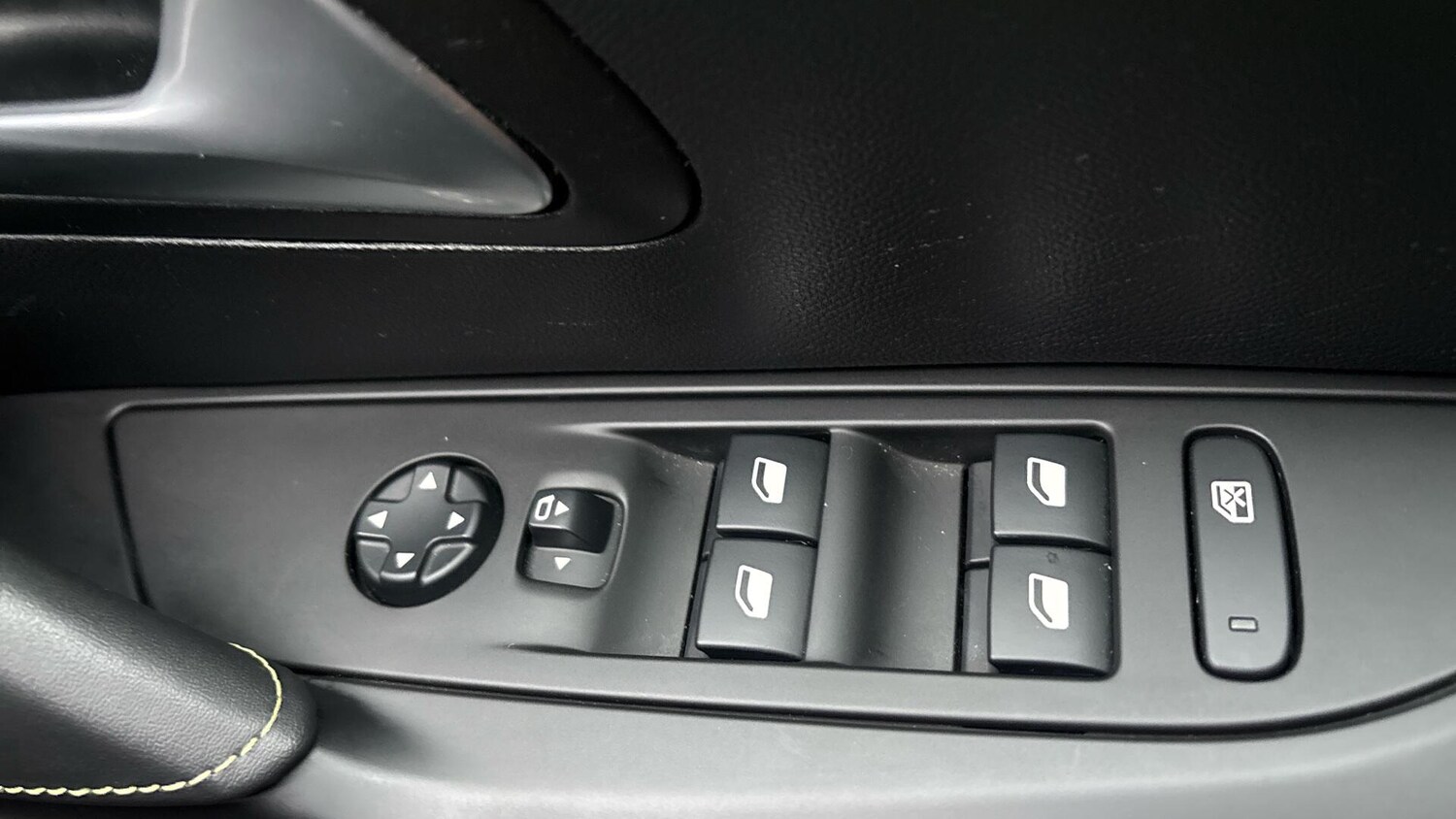 Used Peugeot 208 for sale - 77723514: Photo 14