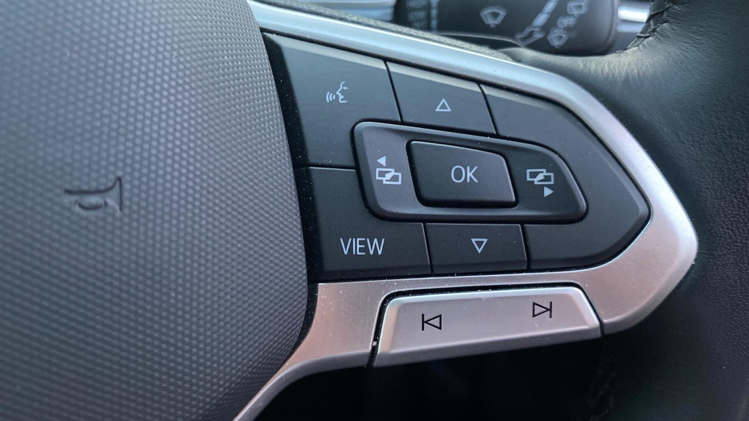 Used Volkswagen T-Roc 2022 for sale - 76499001: Photo 22