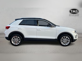 Used Volkswagen T-Roc 2022 for sale - 76499001: Photo