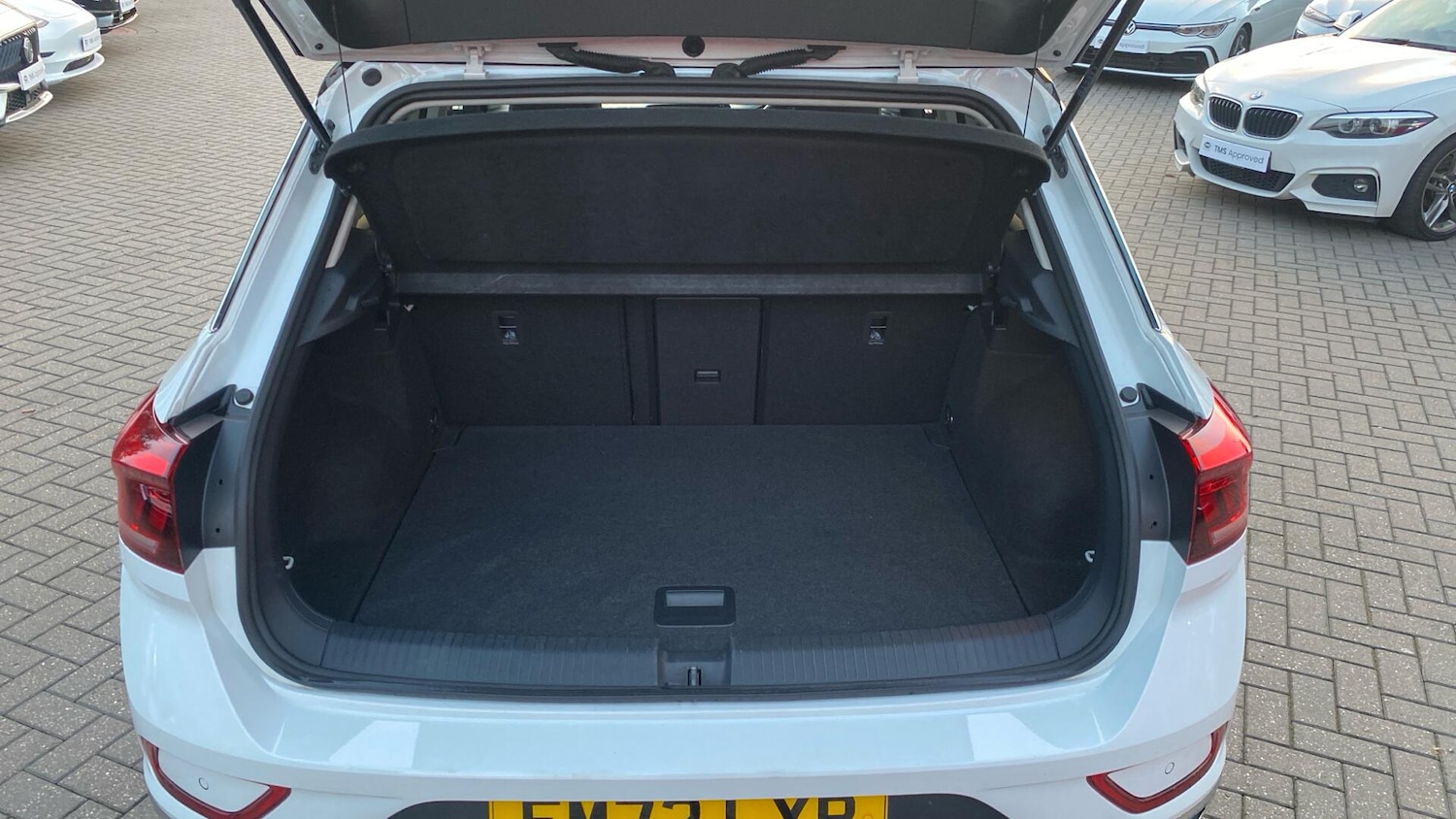 Used Volkswagen T-Roc 2022 for sale - 76499001: Photo 8