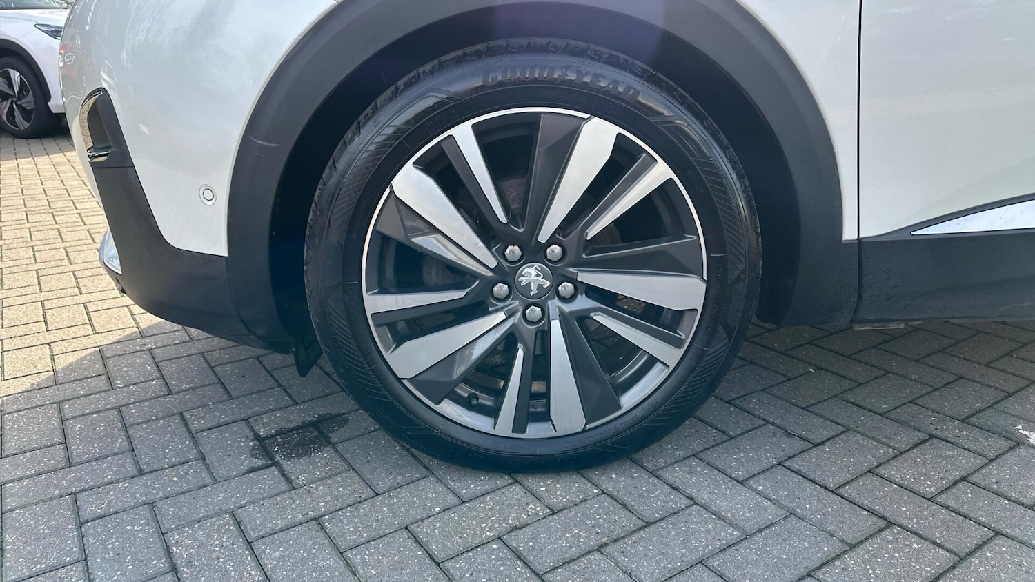 Used Peugeot 3008 2018 for sale - 77671175: Photo 18