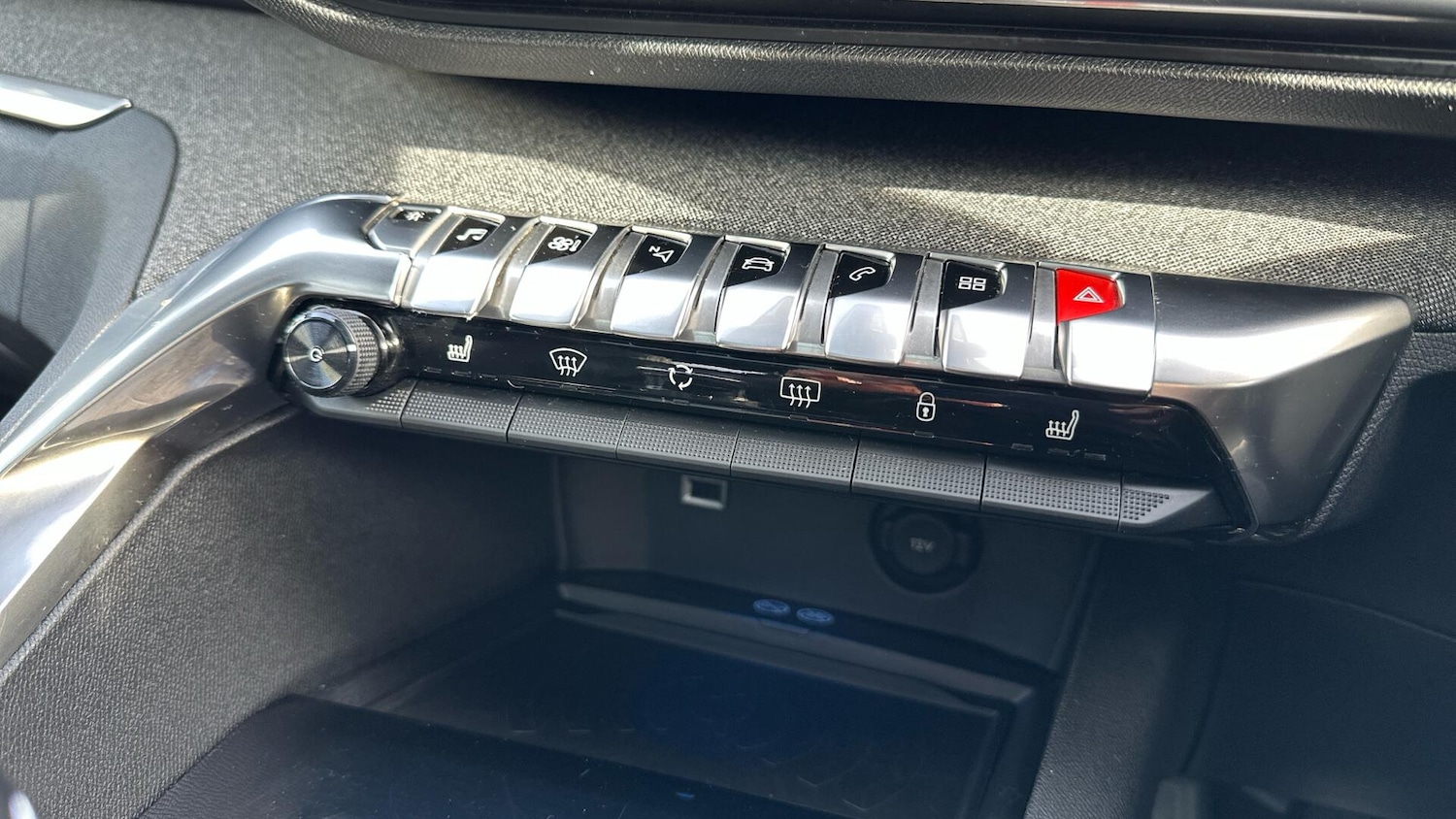 Used Peugeot 3008 2018 for sale - 77671175: Photo 31