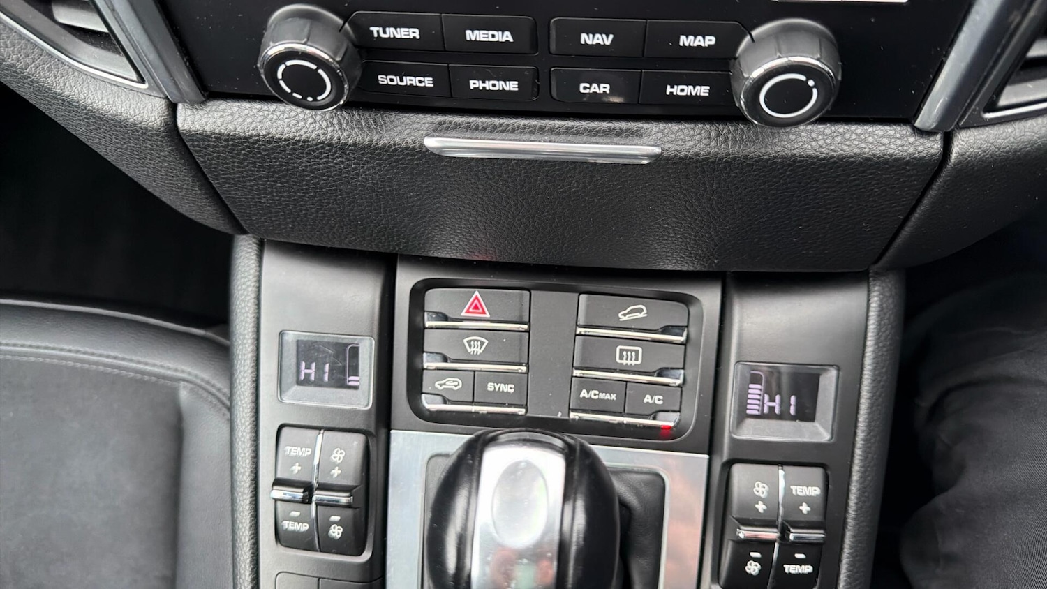 Used Porsche Macan 2017 for sale - 77175364: Photo 37