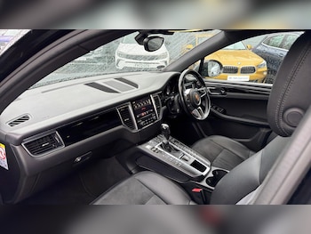 Used Porsche Macan 2017 for sale - 77175364: Photo