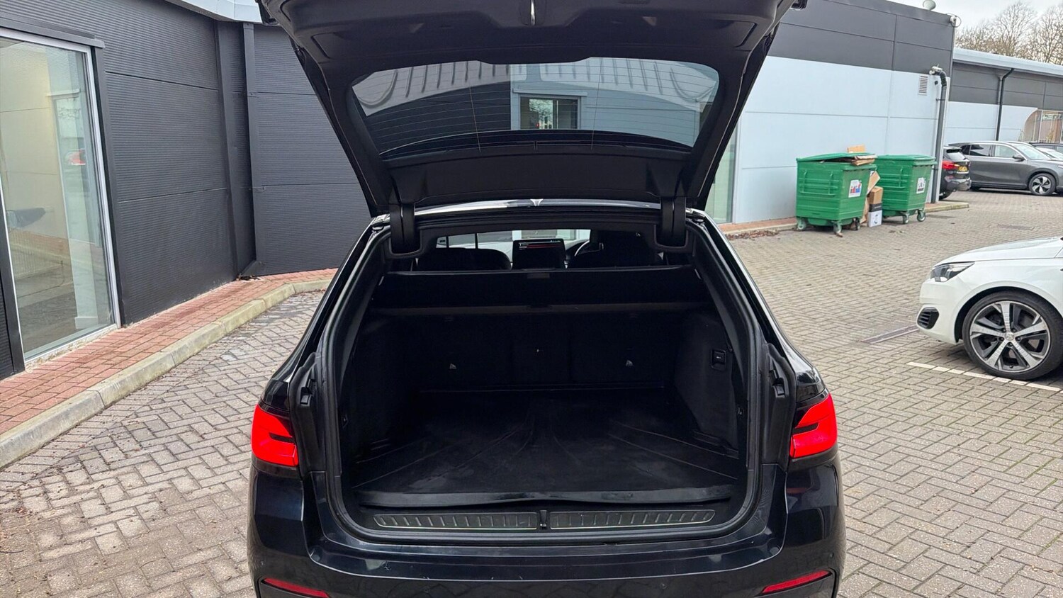 Used BMW 5 Series 2022 for sale - 77672871: Photo 8