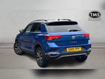 Used Volkswagen T-Roc 2019 for sale - 76824548: Photo