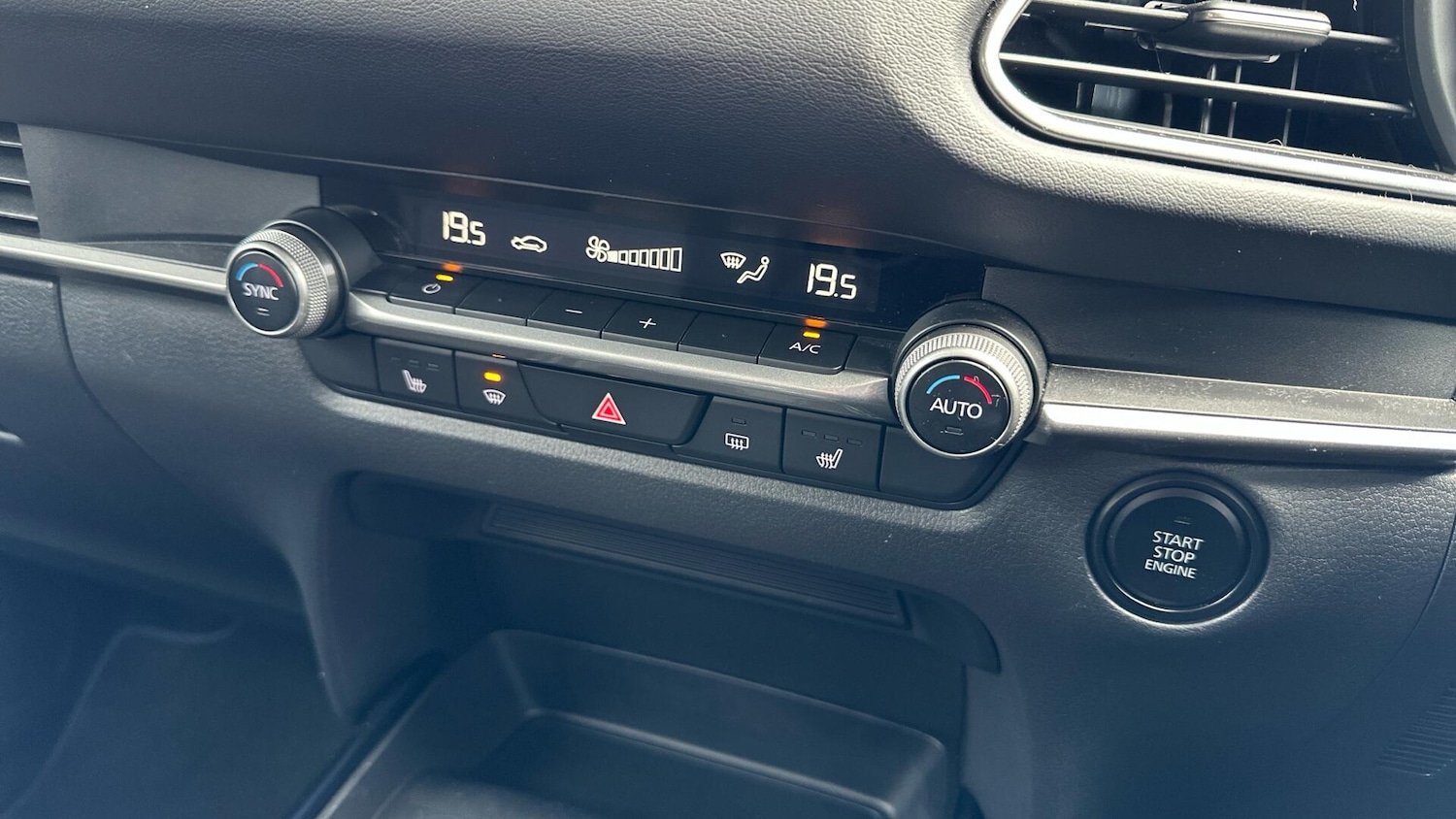 Used Mazda CX-30 2023 for sale - 77672889: Photo 30