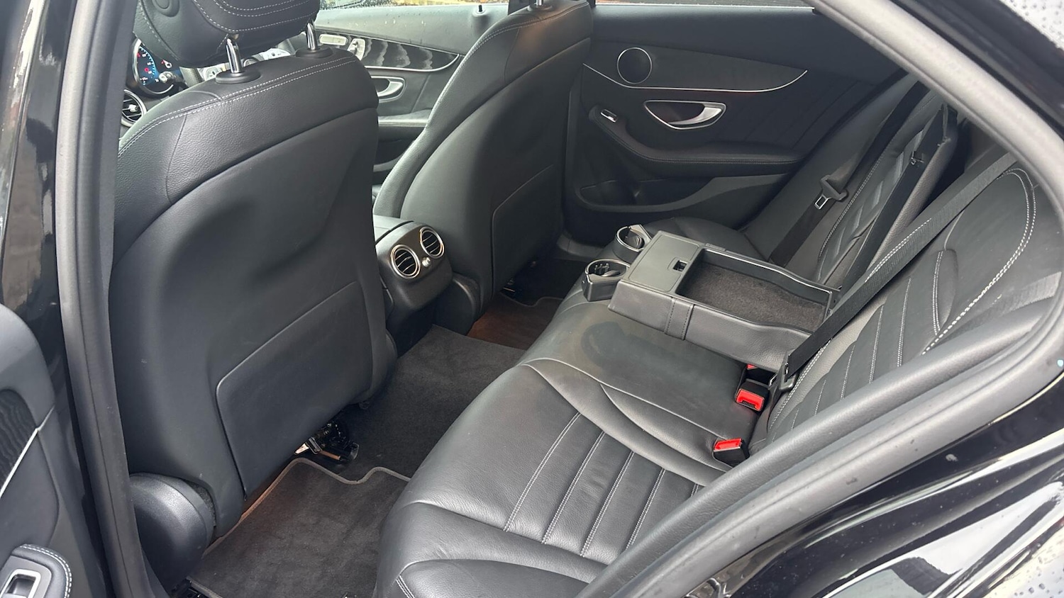 Used Mercedes-Benz C Class 2020 for sale - 77672890: Photo 11