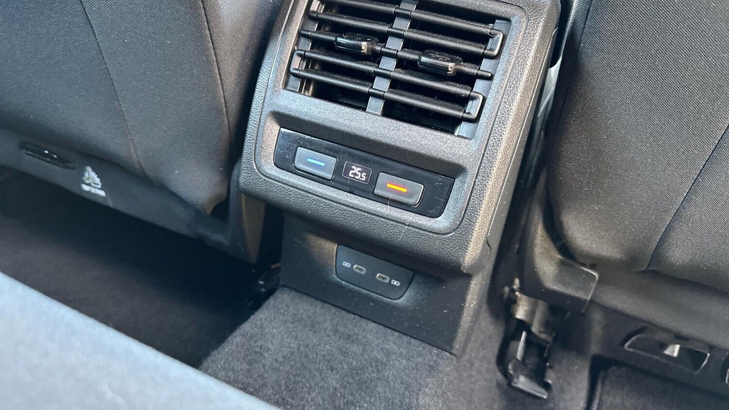 Used Volkswagen Golf 2020 for sale - 77672856: Photo 40