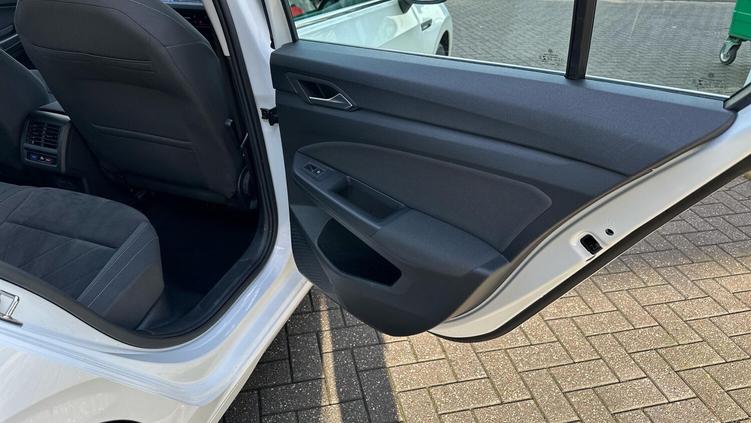 Used Volkswagen Golf 2020 for sale - 77672856: Photo 43