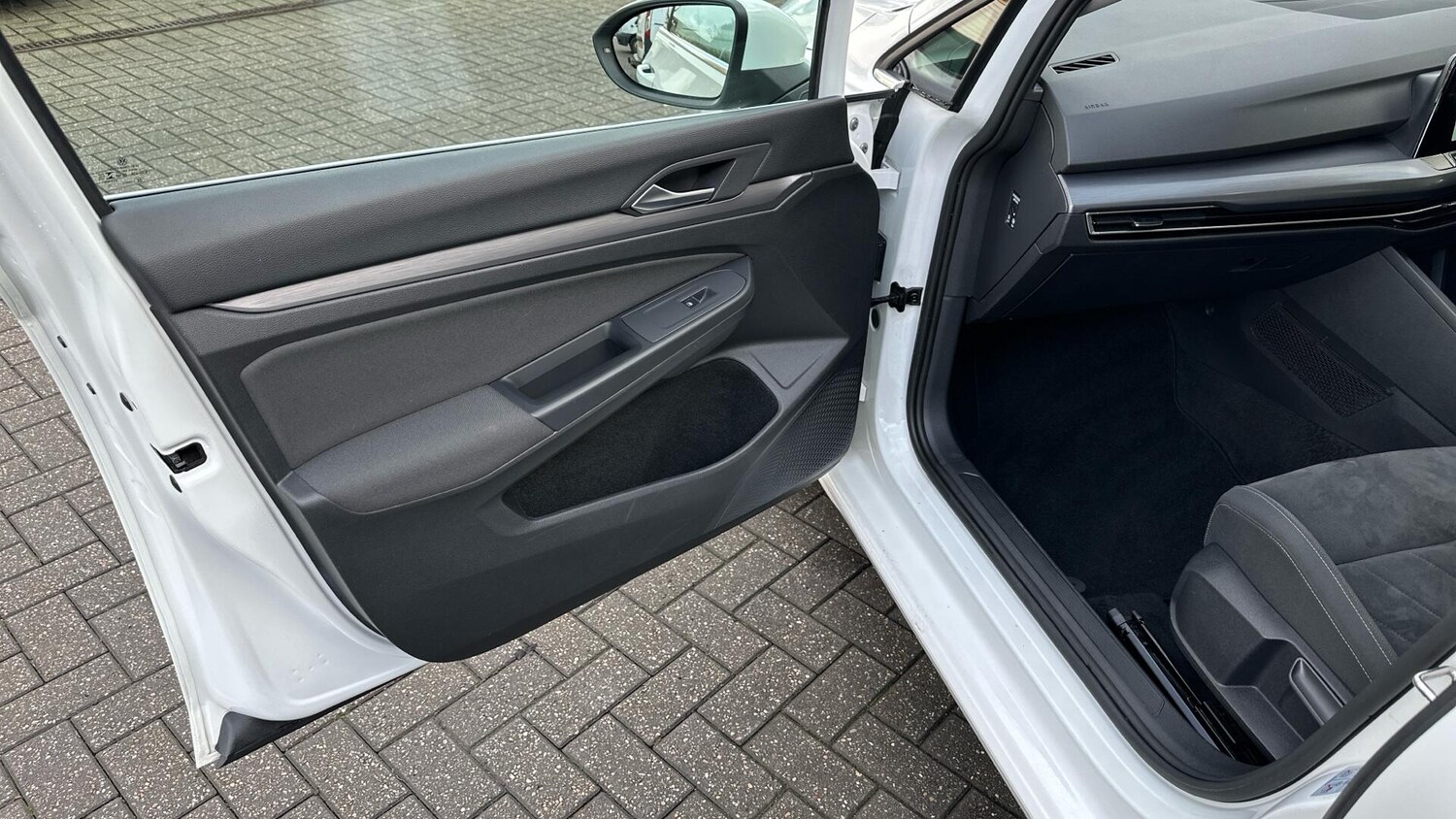 Used Volkswagen Golf 2020 for sale - 77672856: Photo 47