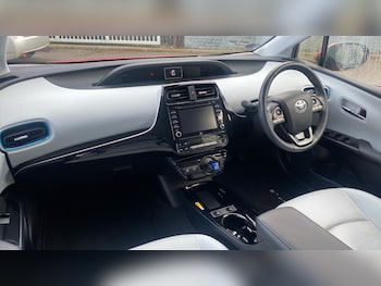 Used Toyota Prius 2019 for sale - 77143073: Photo