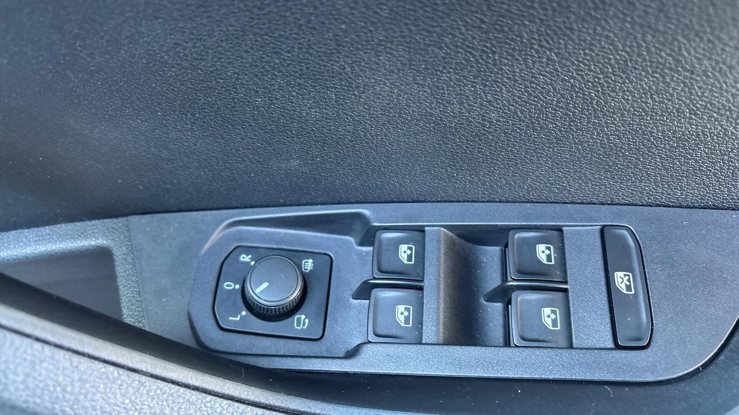 Used Skoda Karoq 2024 for sale - 76584166: Photo 18